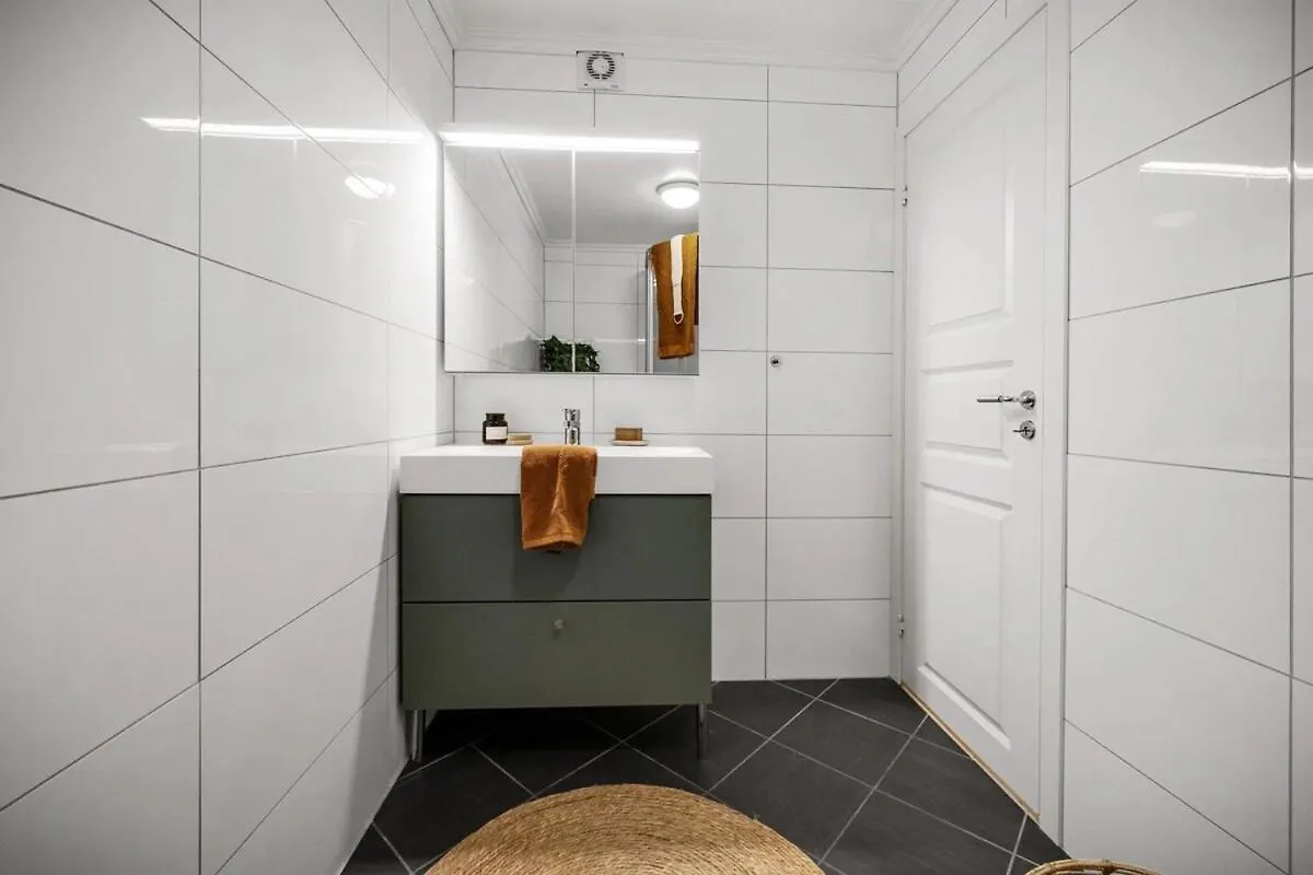 Cozy City Apartment In Bergen Sentrum 5 Bedrooms 0*,